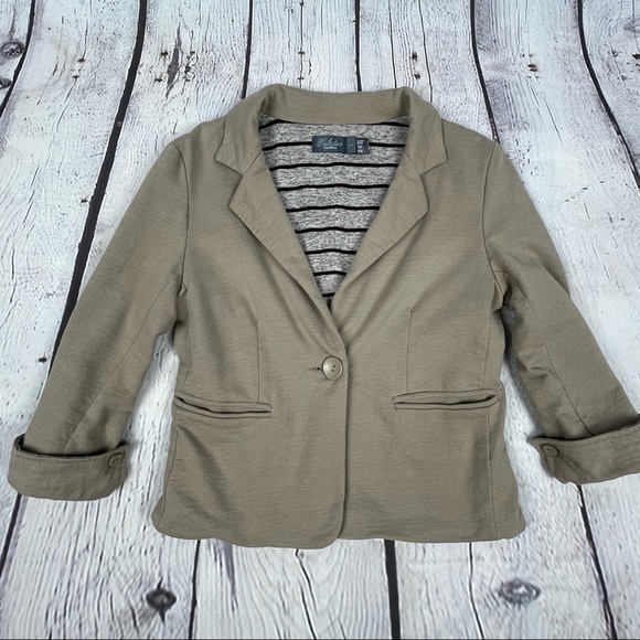 COSTA BLANCA women's taupe 2-pocket cotton blazer, size S - Picture 4 of 13